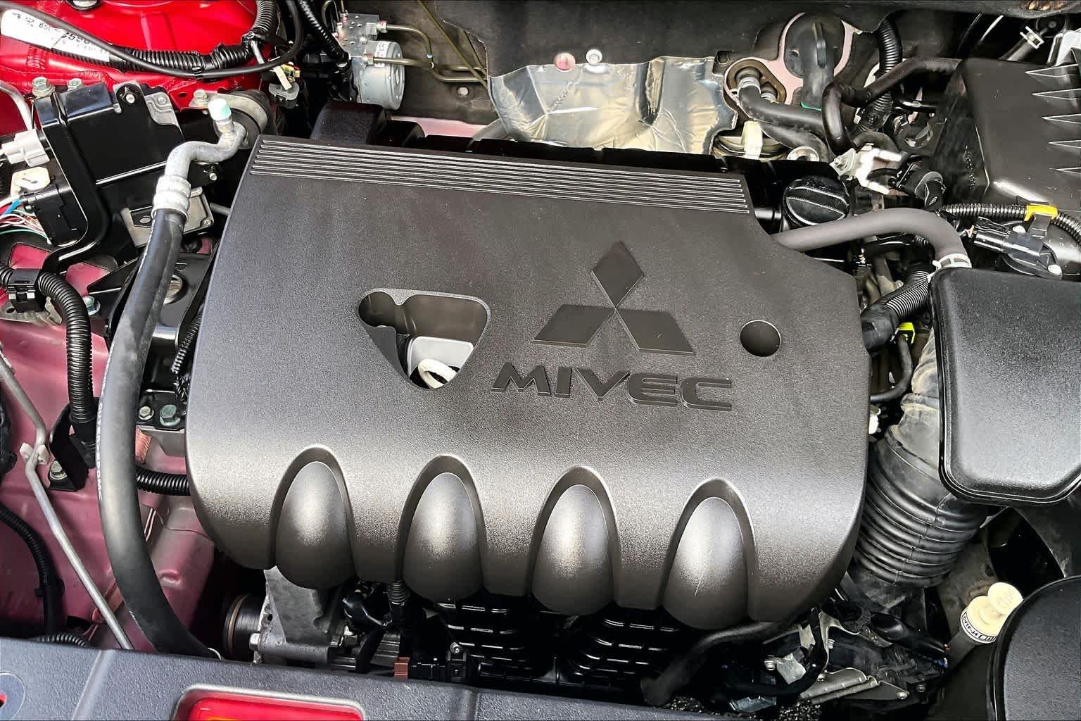 Used 2015 Rally Red Mitsubishi SE image 31