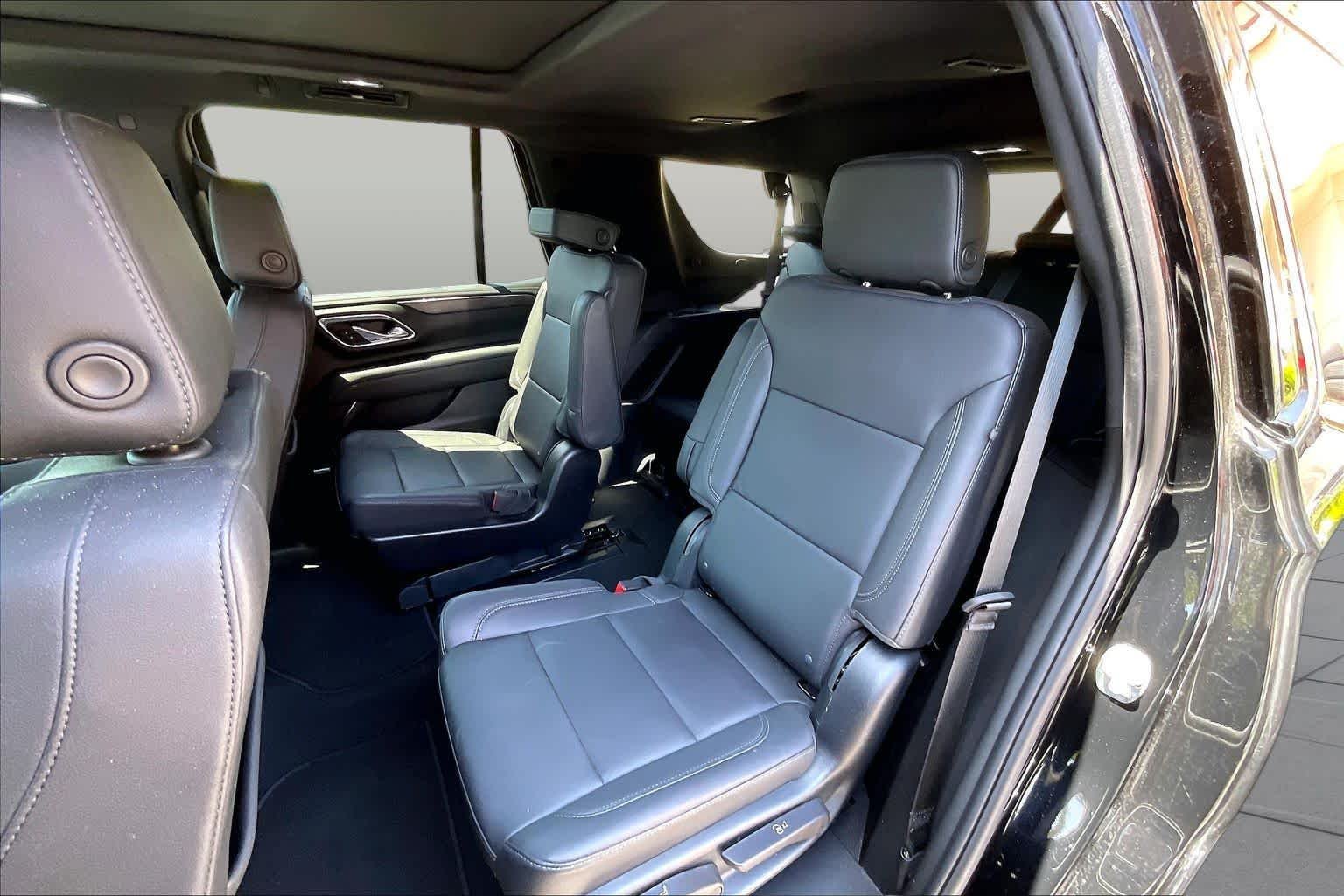 Used 2023 Black Chevrolet Z71 image 48