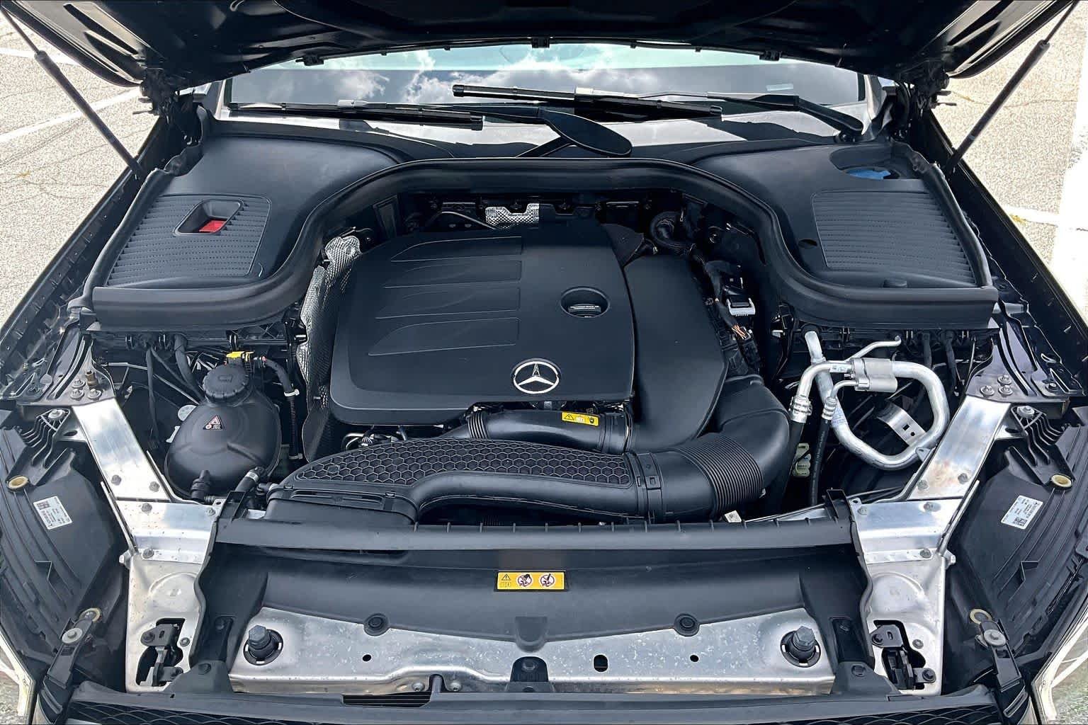 Used 2022 Black Mercedes-Benz GLC 300 image 32