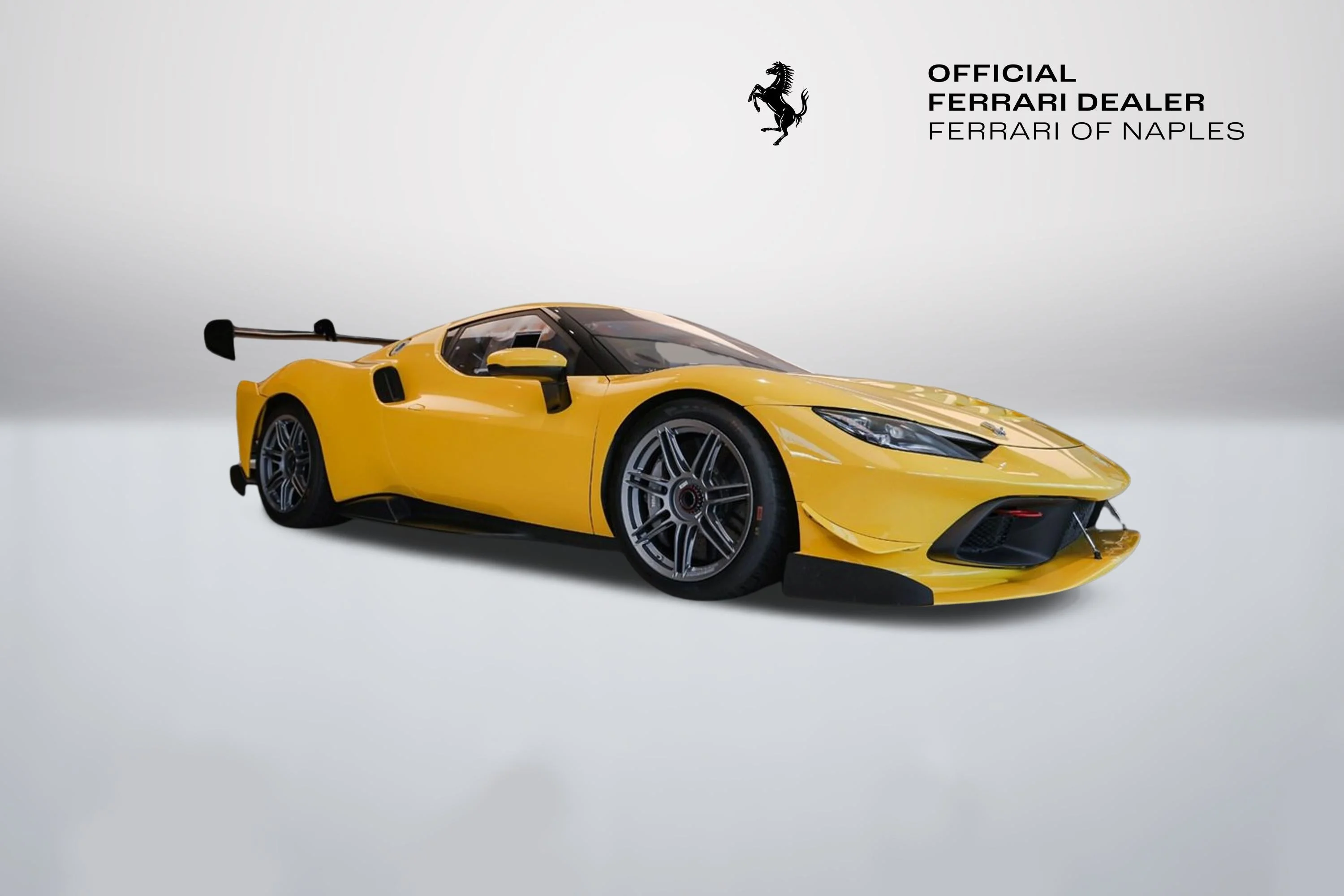 Used 2023 Giallo Modena Ferrari  image 1