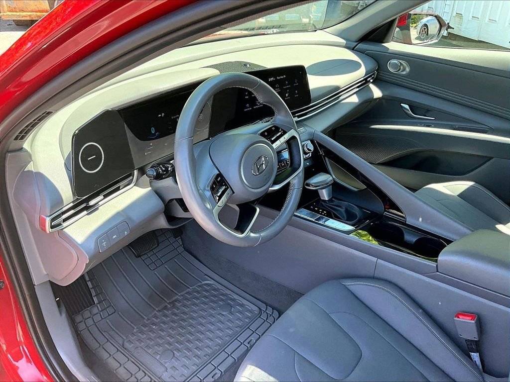 Used 2023 Red Hyundai SEL image 8