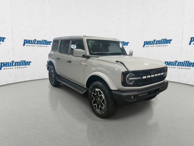 New 2026 Avalanche Gray Ford Outer Banks® image 4
