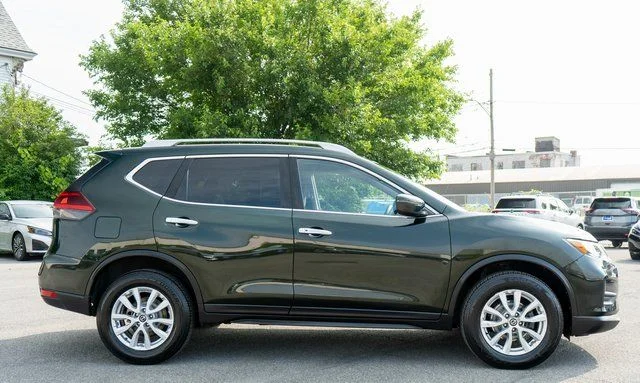 Used 2018 Midnight Pine Nissan SV image 5