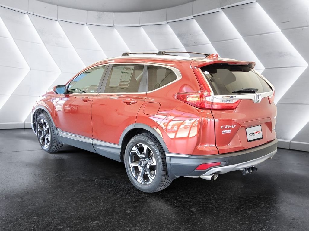 Used 2019 Red Honda Touring image 6