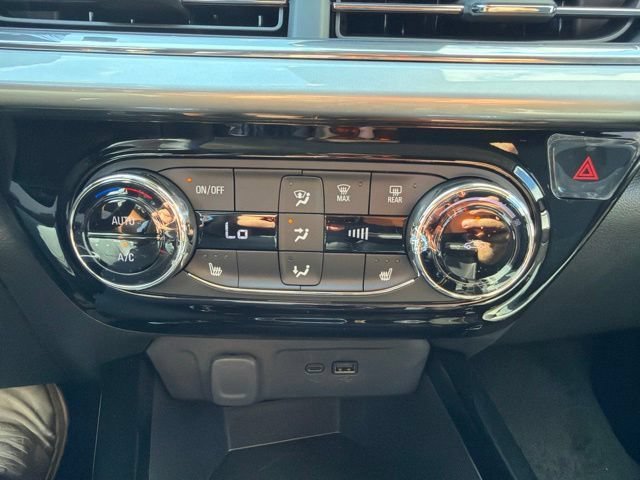 New 2026 Mosaic Black Metallic Chevrolet LT image 27
