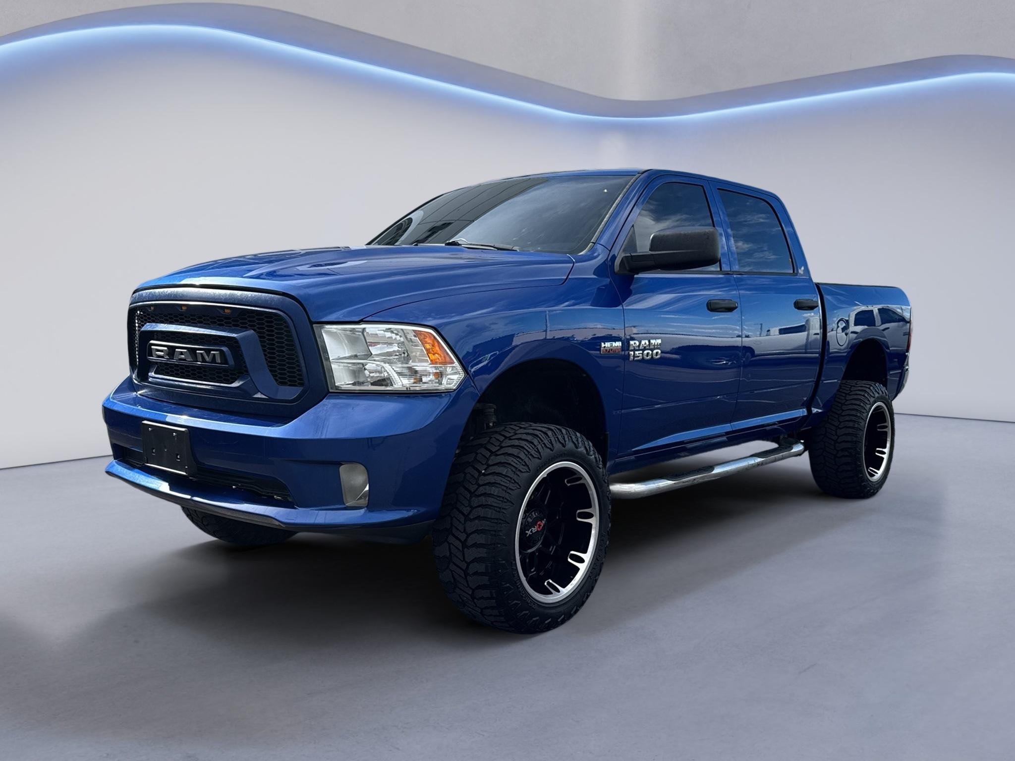 Used 2015 Blue Ram Express image 1