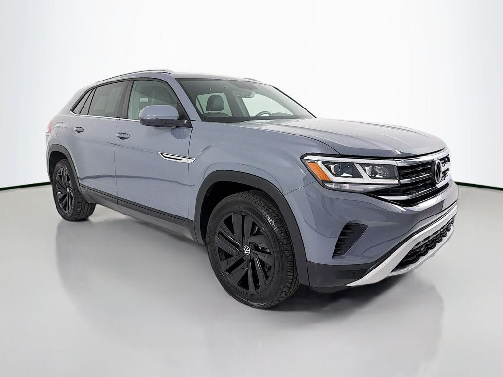 2022 Volkswagen Atlas Cross Sport 3.6L V6 SE w/Tech 4MOTION's photo