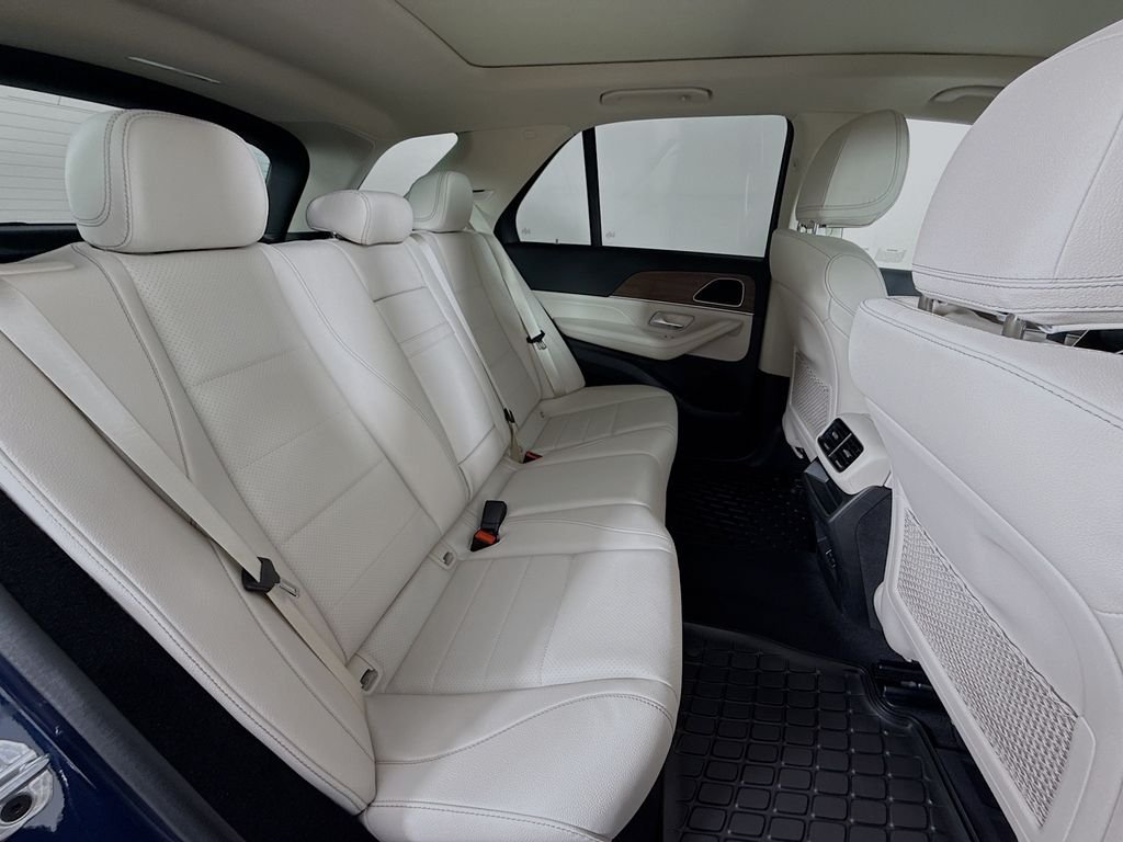 Used 2026 Blue Mercedes-Benz GLE 350 image 28