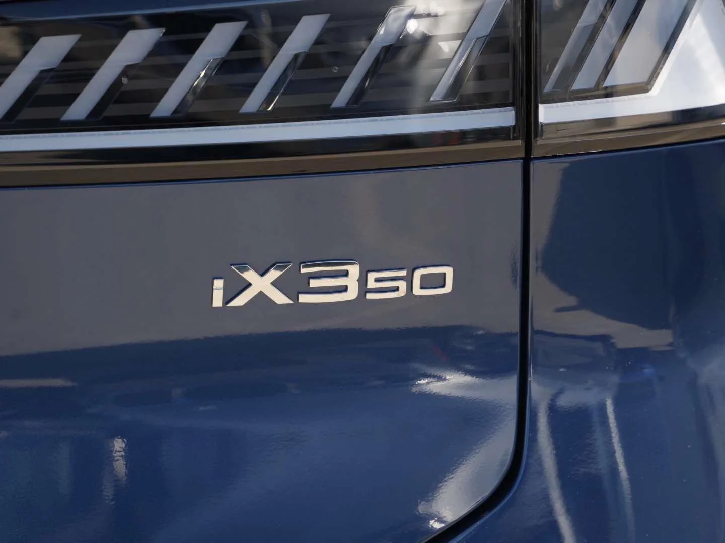 New 2027 Ocean Wave Blue Metallic BMW 50 xDrive image 5
