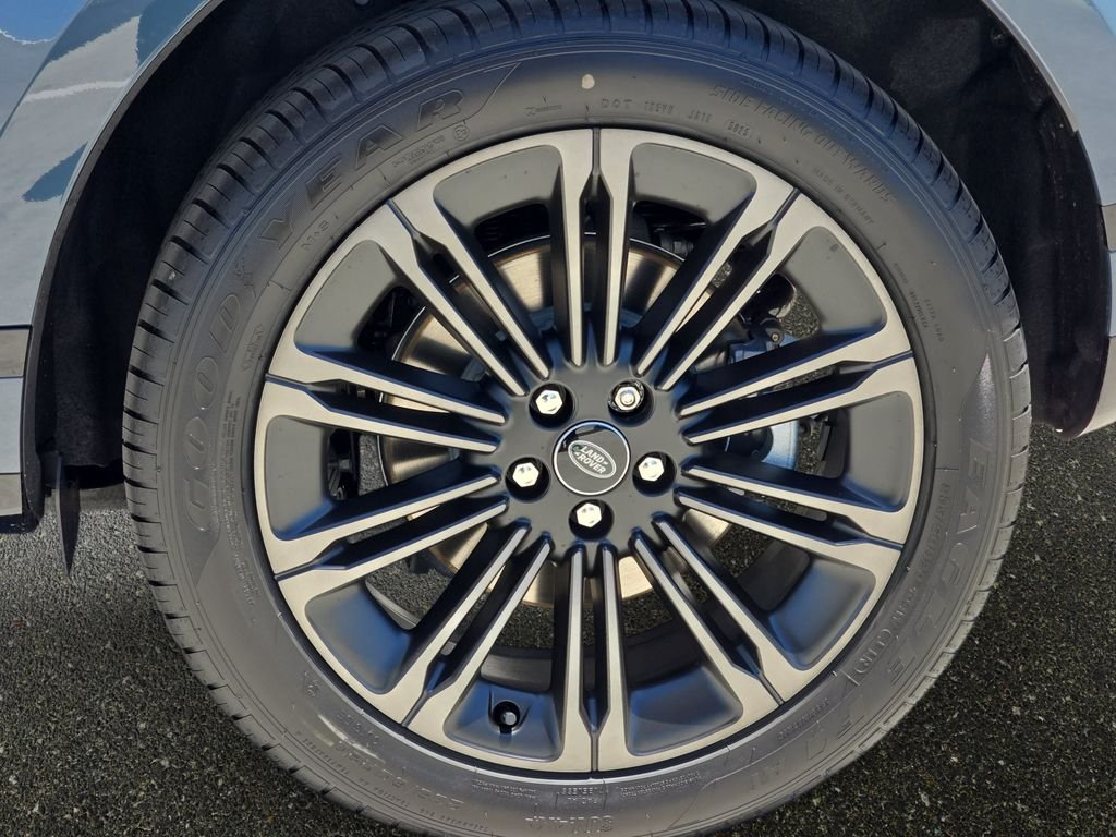 New 2026 Tribeca Blue Land Rover Hoxton Edition image 34