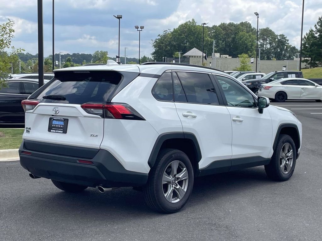 Used 2024 White Toyota XLE image 3