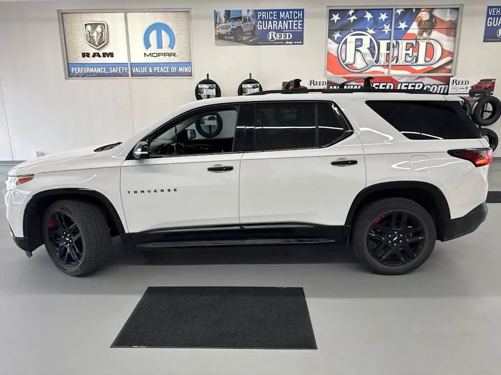 Used 2018 Summit White Chevrolet Premier image 8
