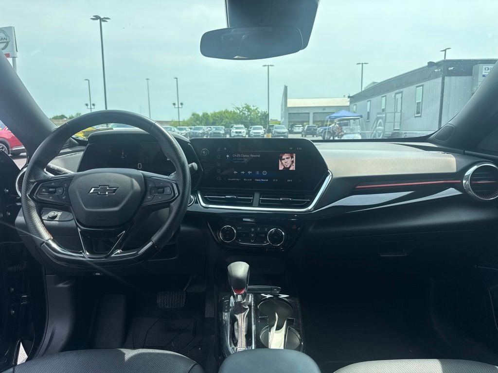 2025 Chevrolet Trax RS - Photo 15