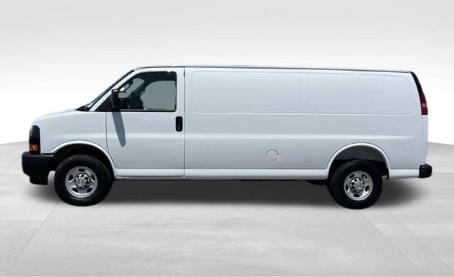 2025 Chevrolet Express Cargo Work Van - Photo 6
