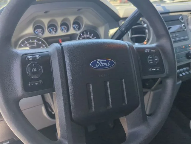 Used 2016 White Ford XLT image 10