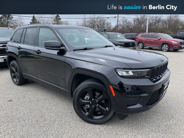 2023 Jeep Grand Cherokee Altitude X 4x4's photo
