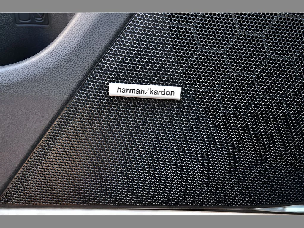 New 2026 MAGNETITE GRAY PEARL Subaru Limited Hybrid image 24
