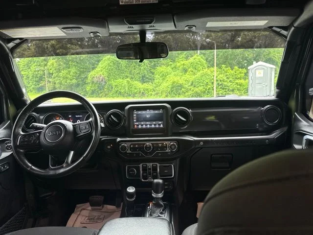 Used 2022 Green Jeep Unlimited Sport Altitude image 13