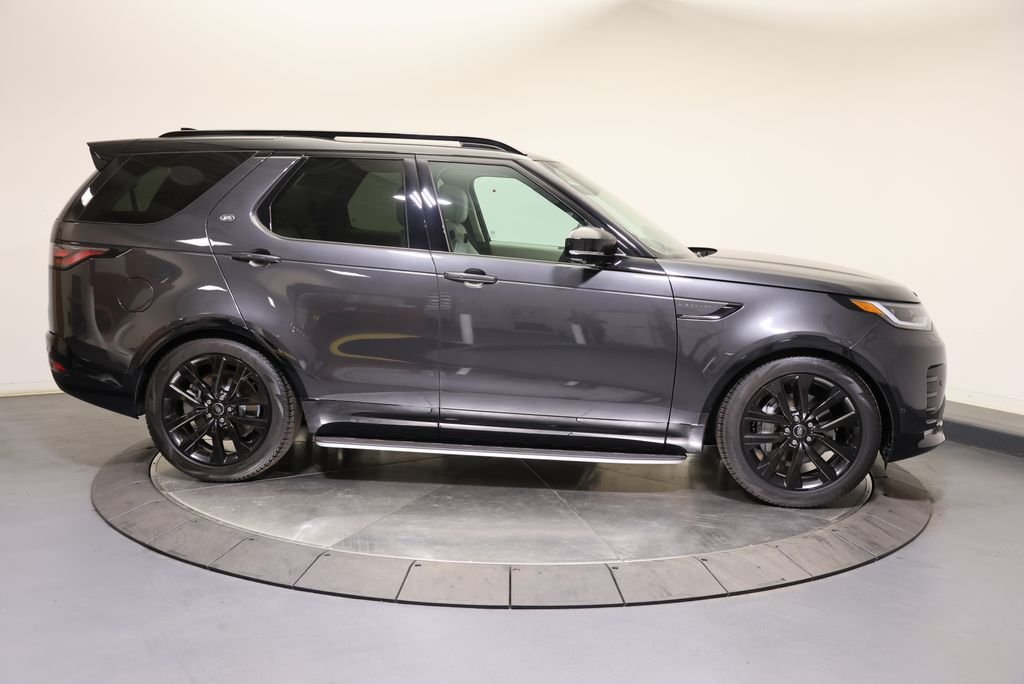 Certified Used 2026 Carpathian Gray Premium Metallic Land Rover Dynamic SE image 6