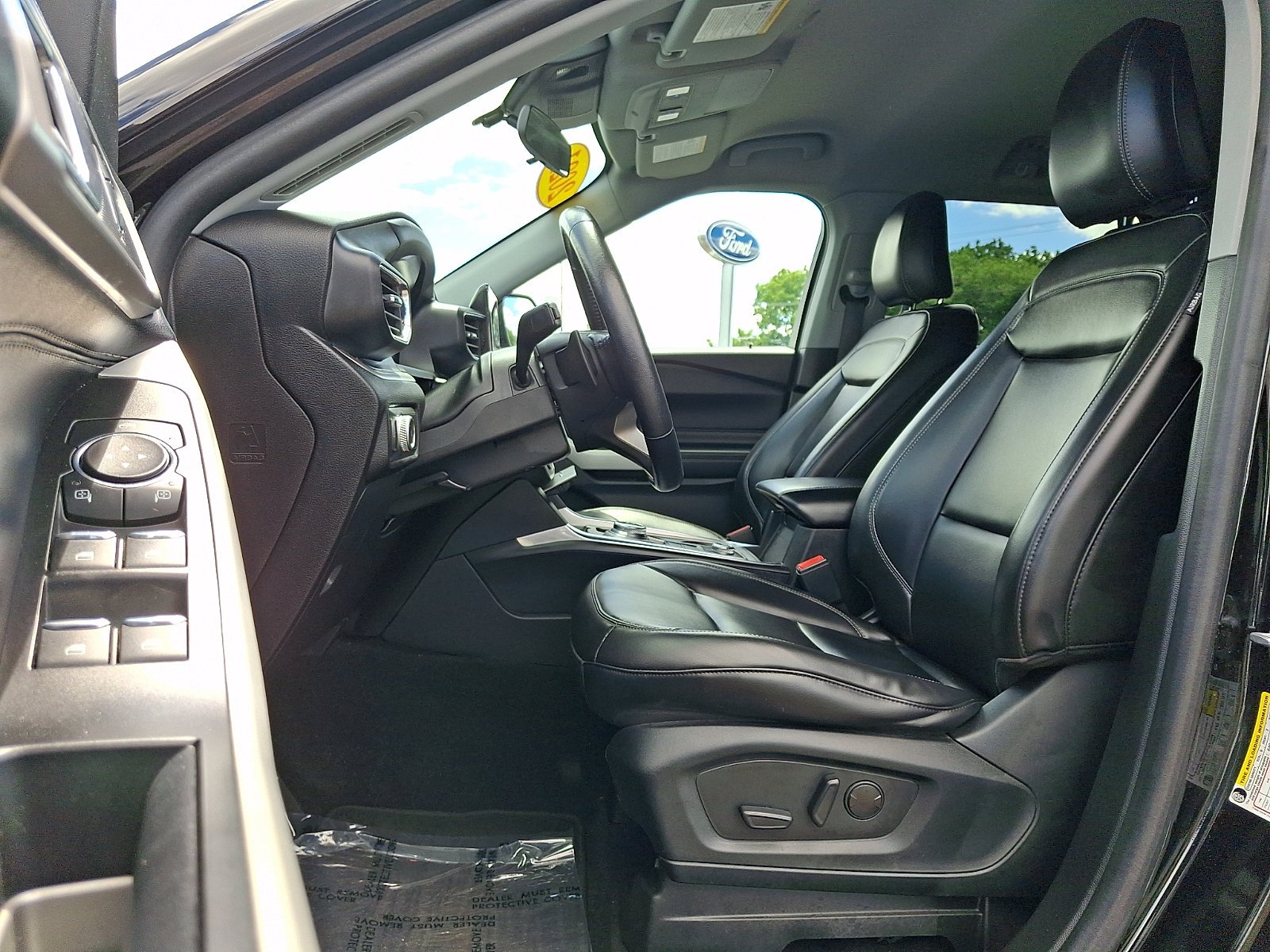 Used 2021 Black Metallic Ford XLT image 10