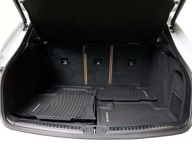 Used 2022 White Porsche S image 31
