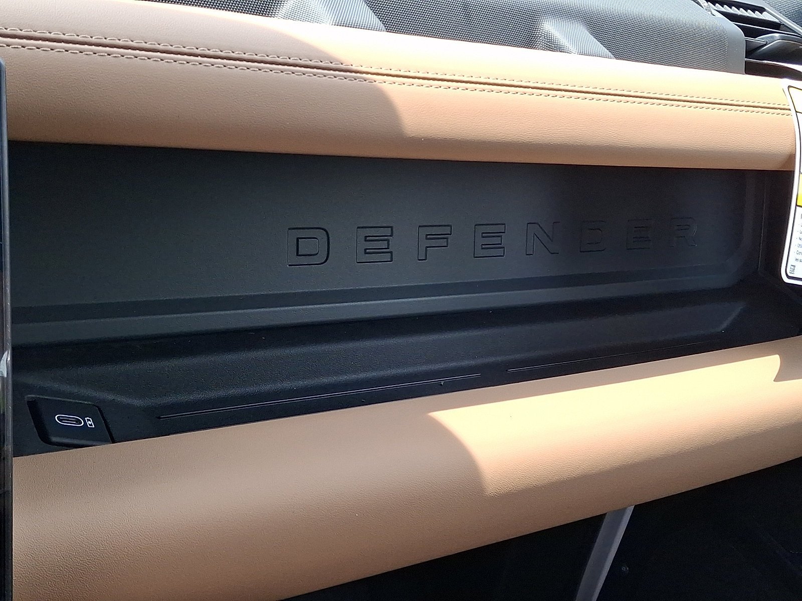 New 2026 Fuji White LAND ROVER X-Dynamic SE image 16