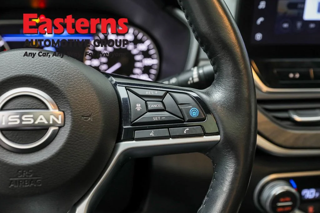 Used 2023 Black Nissan 2.5 SL image 16
