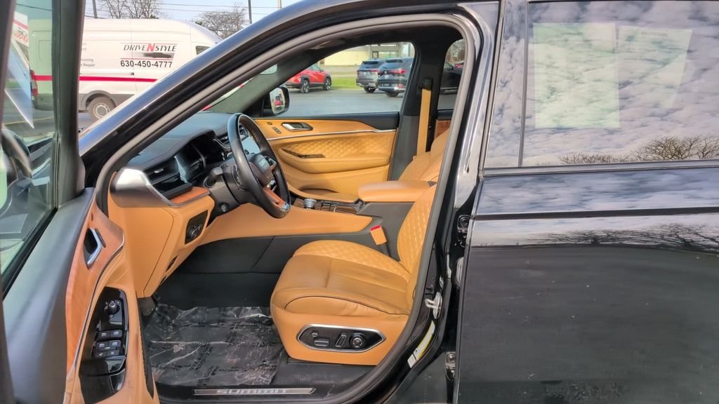 2023 Jeep Grand Cherokee Summit Reserve - Photo 13
