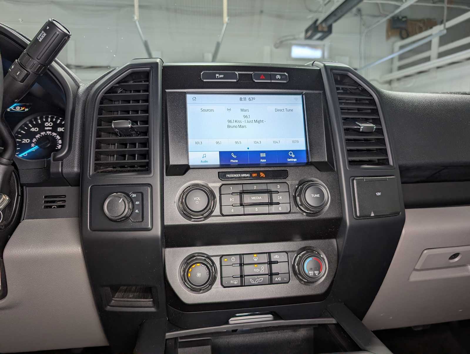 Used 2020 Magma Red Ford XL image 30