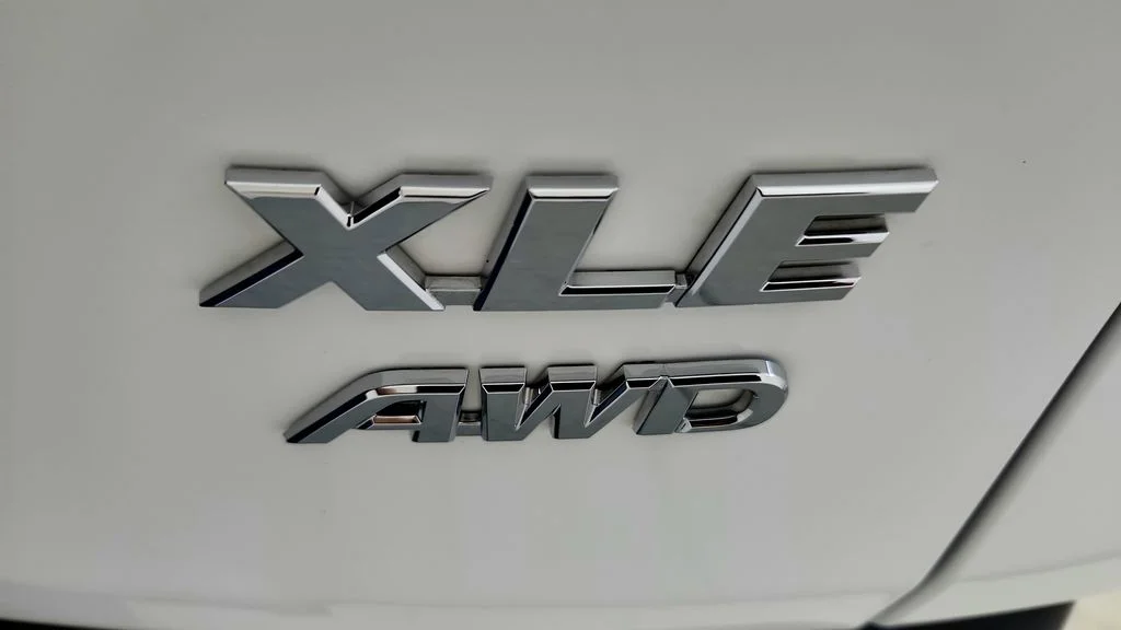 Certified Used 2021 White Toyota XLE image 14