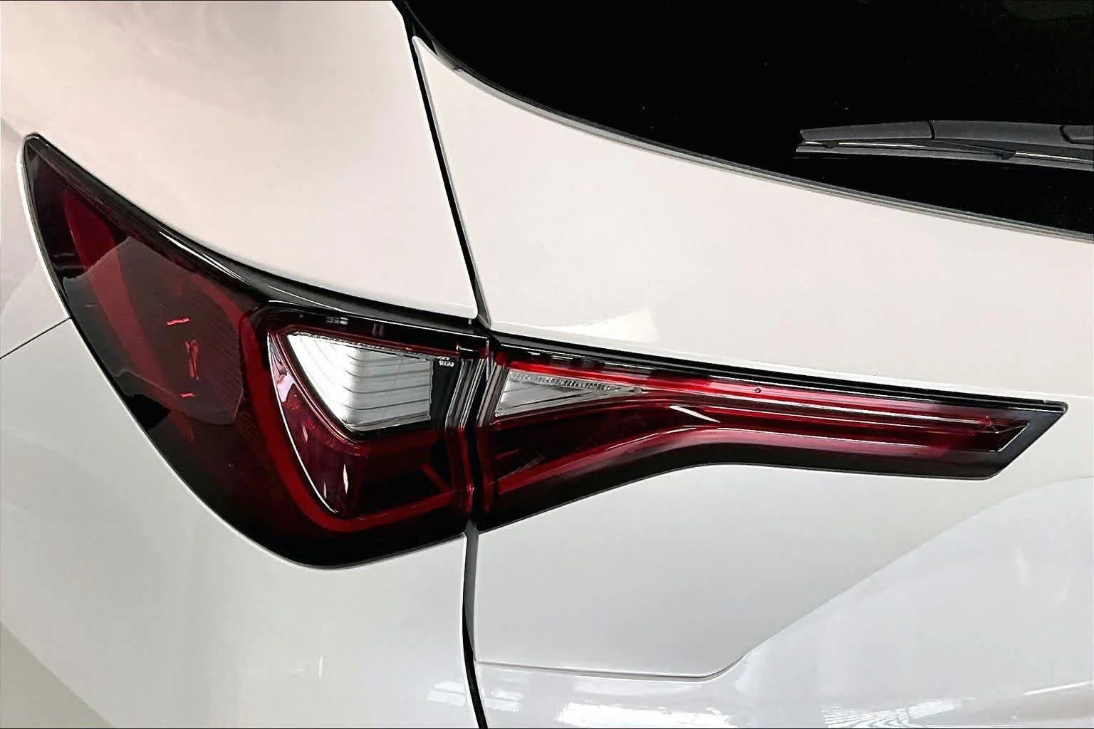 Used 2026 Platinum White Pearl Acura SH-AWD with Advance Package image 61