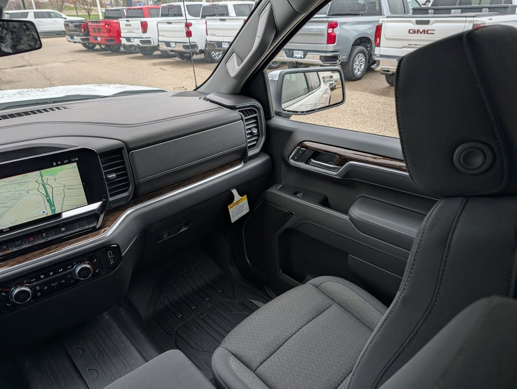 2026 GMC Sierra 1500 SLE - Photo 11