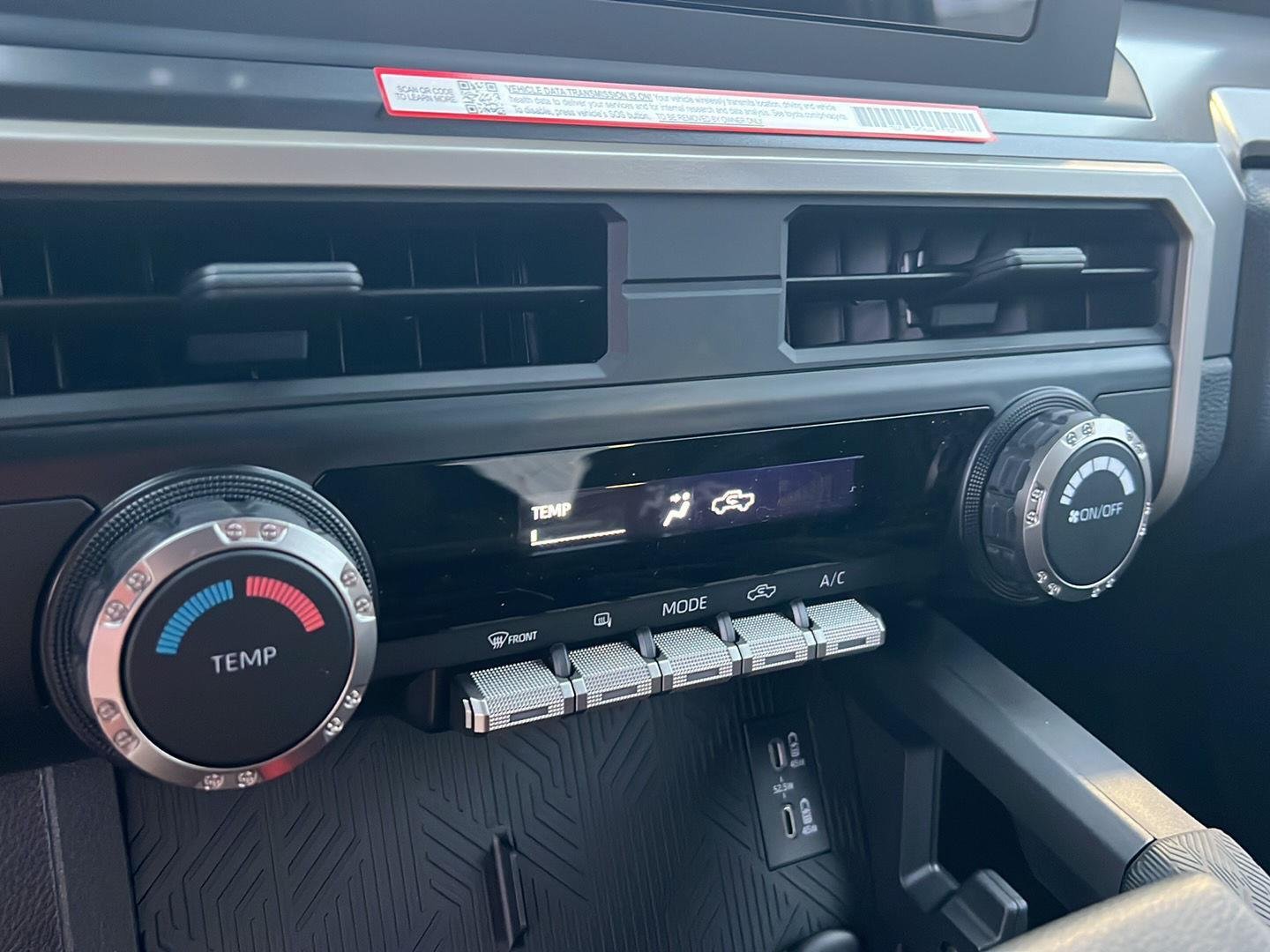 2025 Toyota Tacoma SR5 - Photo 27