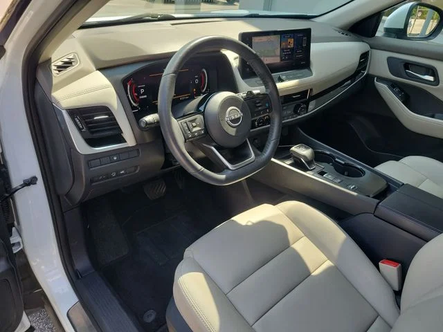 Certified Used 2024 White Nissan SL image 9