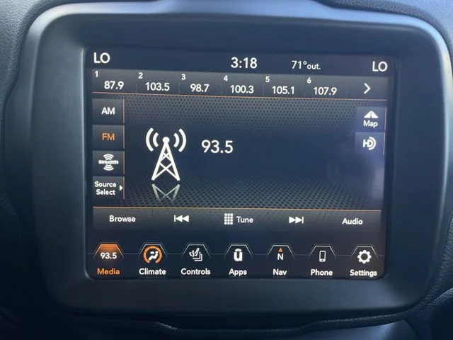 Used 2023 White Jeep Trailhawk image 16