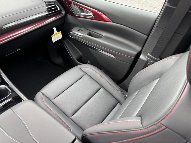 2026 Chevrolet Traverse Z71 - Photo 10