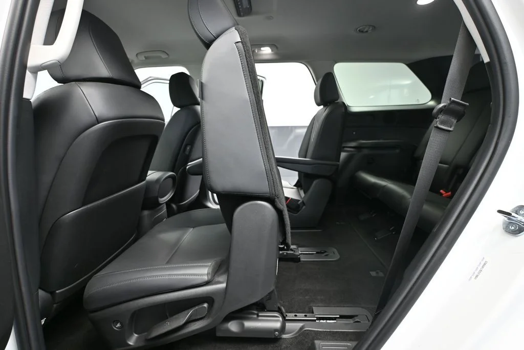 Used 2026 White Hyundai SEL Lite Roof Damage image 31