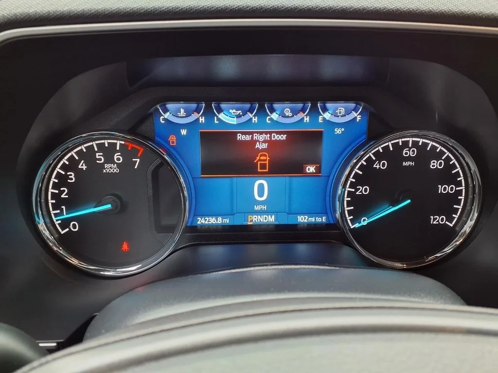 Used 2023 Gray Ford XLT image 17