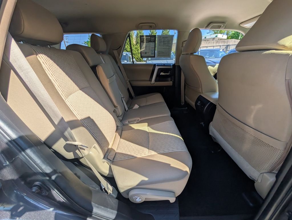 Used 2021 Gray Toyota SR5 image 27