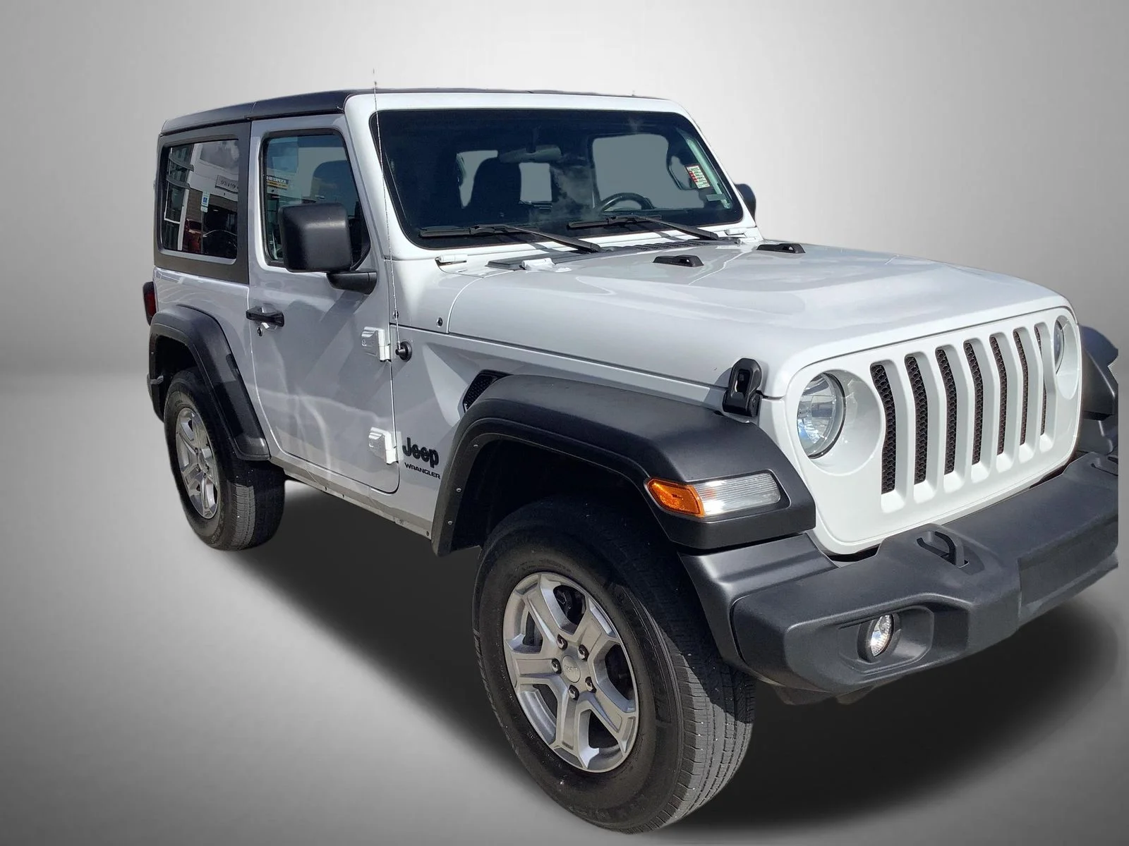 Used 2022 White Jeep Sport S image 4
