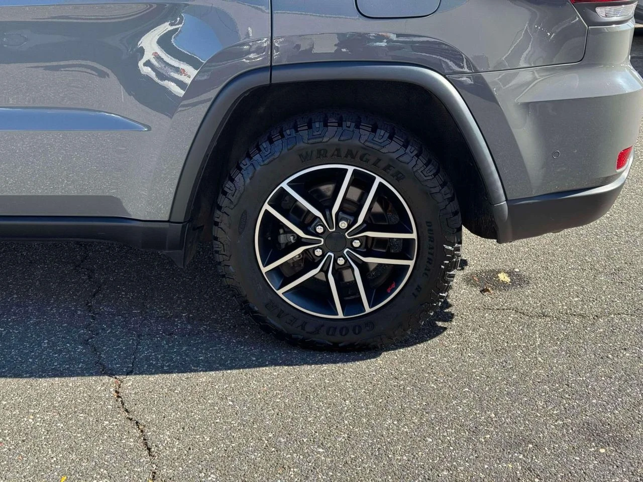 Used 2021 Sting-Gray Clearcoat Jeep Trailhawk 4x4 image 11