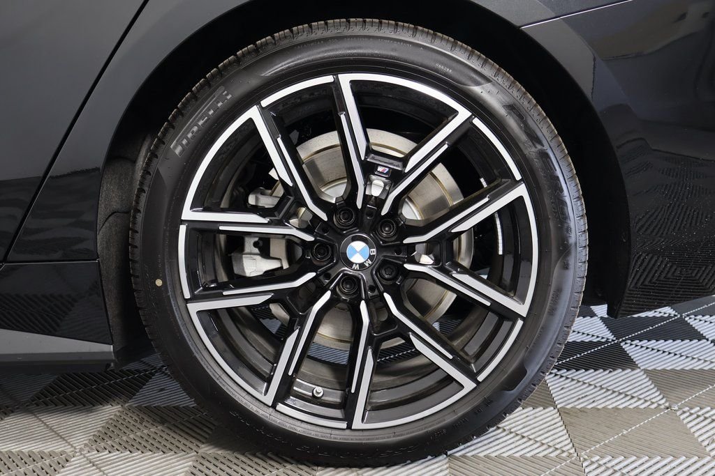 New 2026 Black Sapphire Metallic BMW xDrive40 image 10