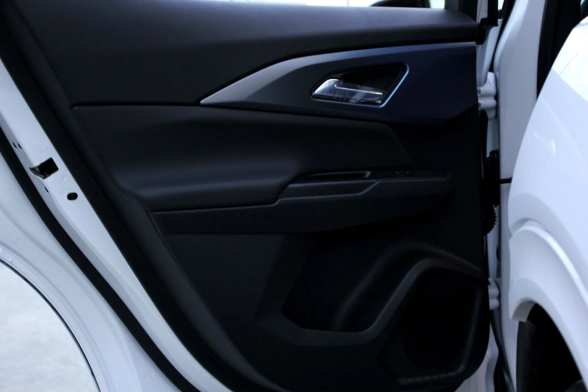 2025 Chevrolet Equinox EV LT - Photo 19
