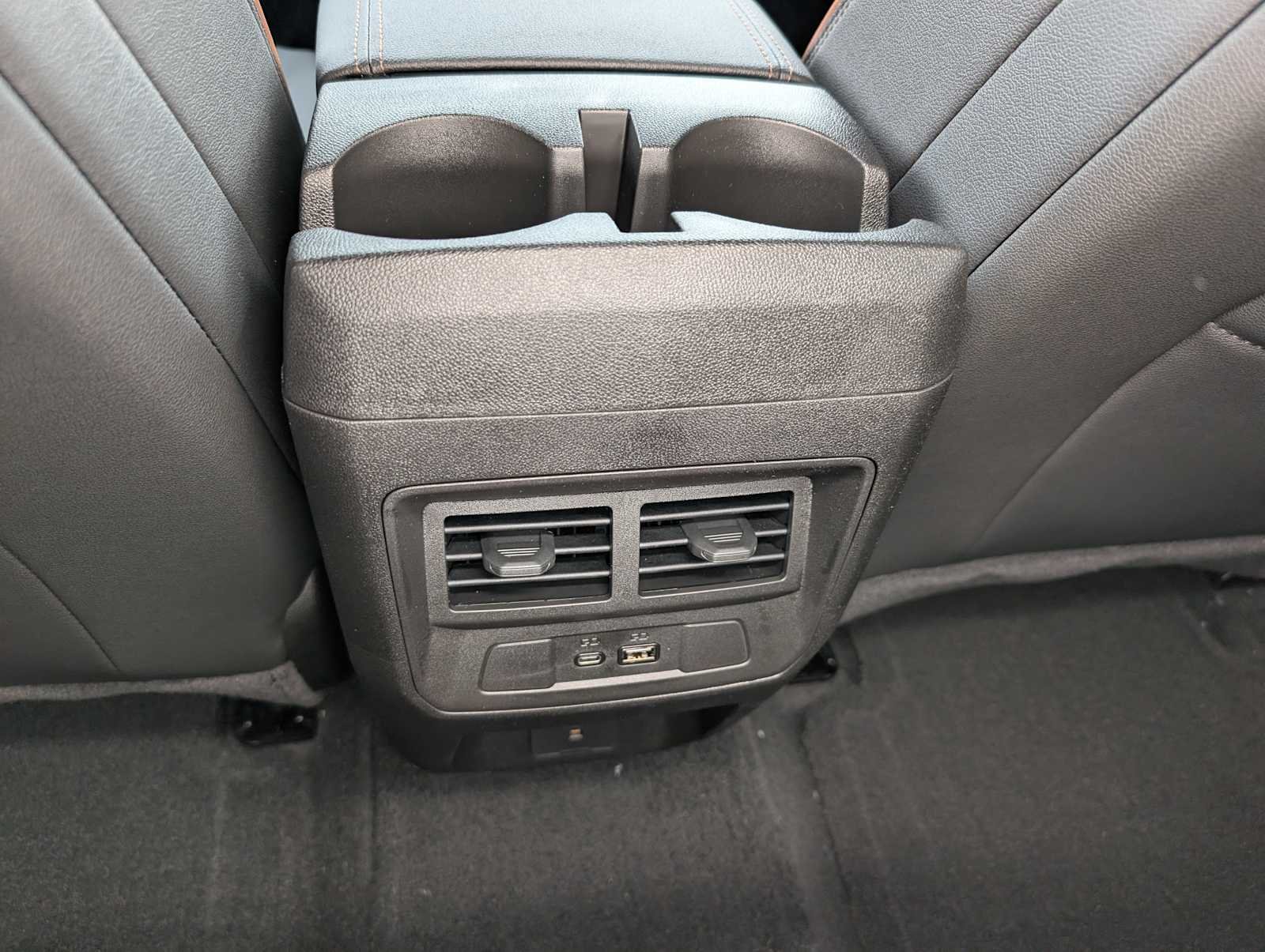 2026 GMC Canyon AT4 - Photo 16
