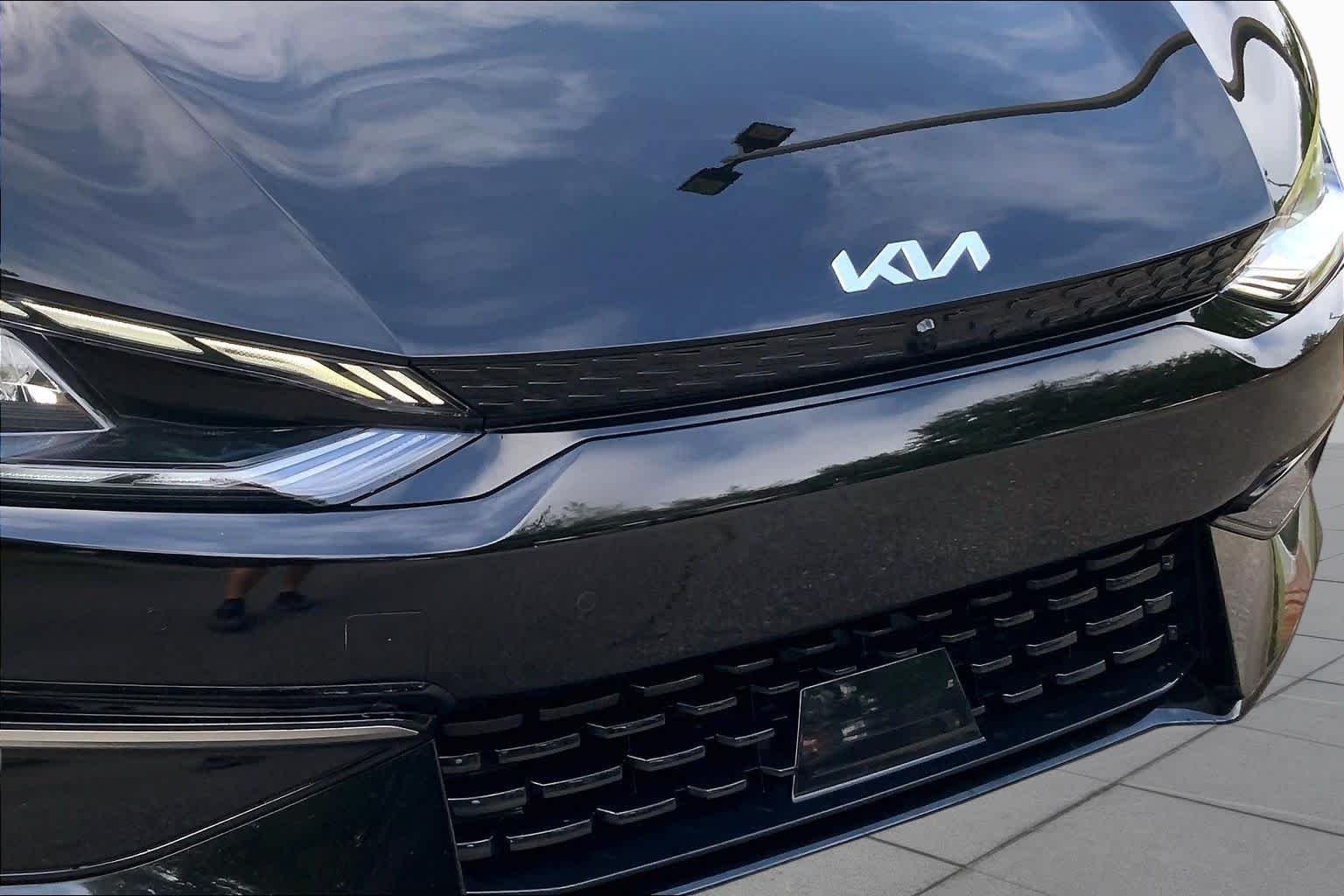 Used 2023 Aurora Black Pearl Kia GT-Line image 29