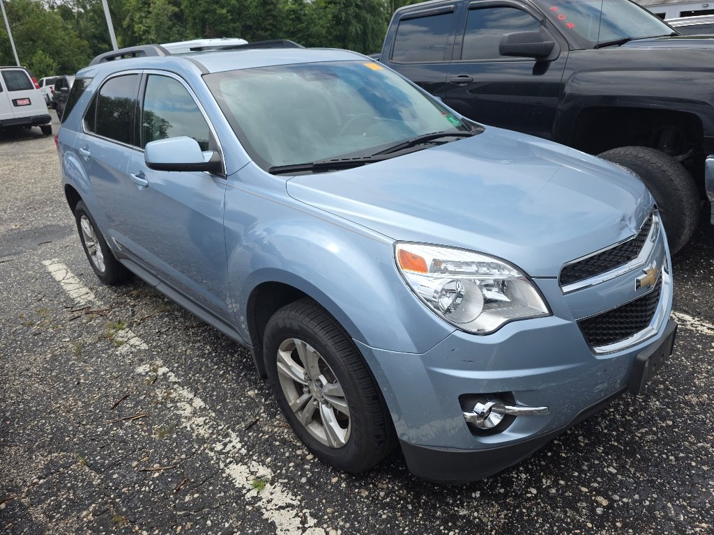 Used 2014 Silver Topaz Metallic Chevrolet LT image 2