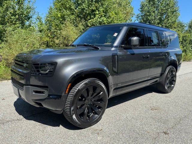 Certified Used 2024 Carpathian Gray Premium Metallic Land Rover V8 image 1