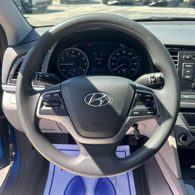 Used 2017 Blue Hyundai SE image 13