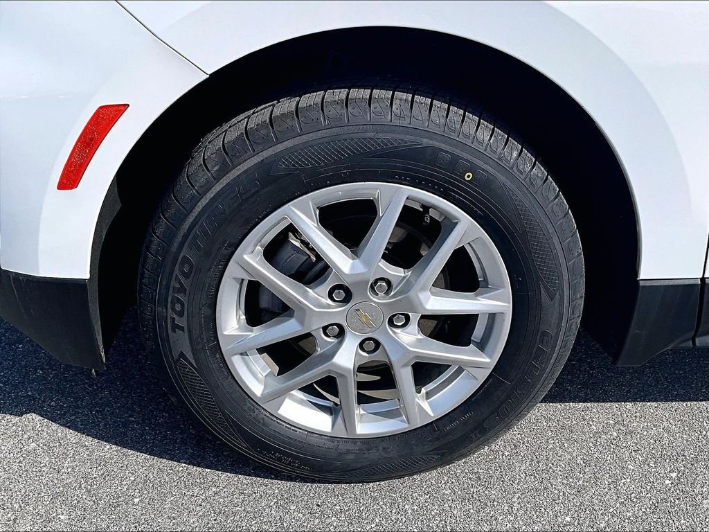 Used 2024 White Chevrolet LT image 7