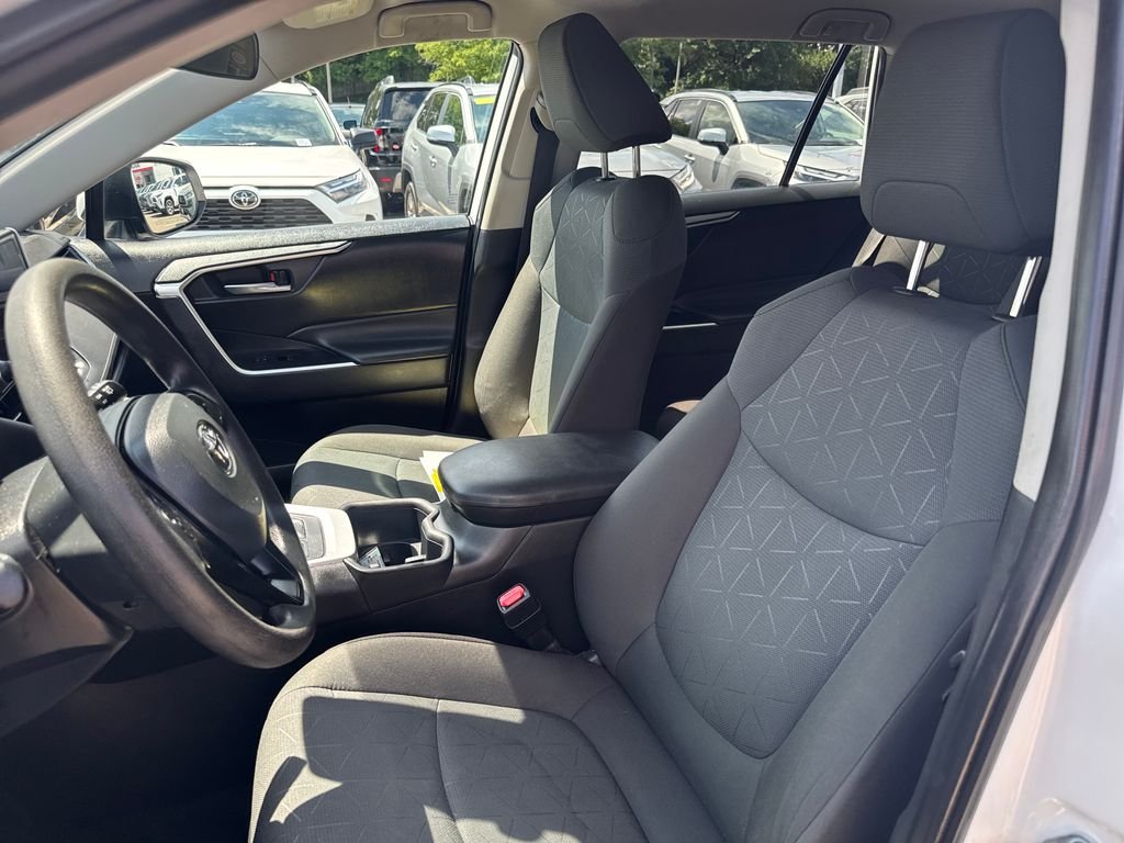 Used 2023 White Toyota XLE image 15